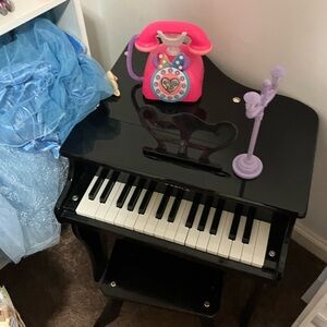 Kids Black Toy Piano with Pink Phone
